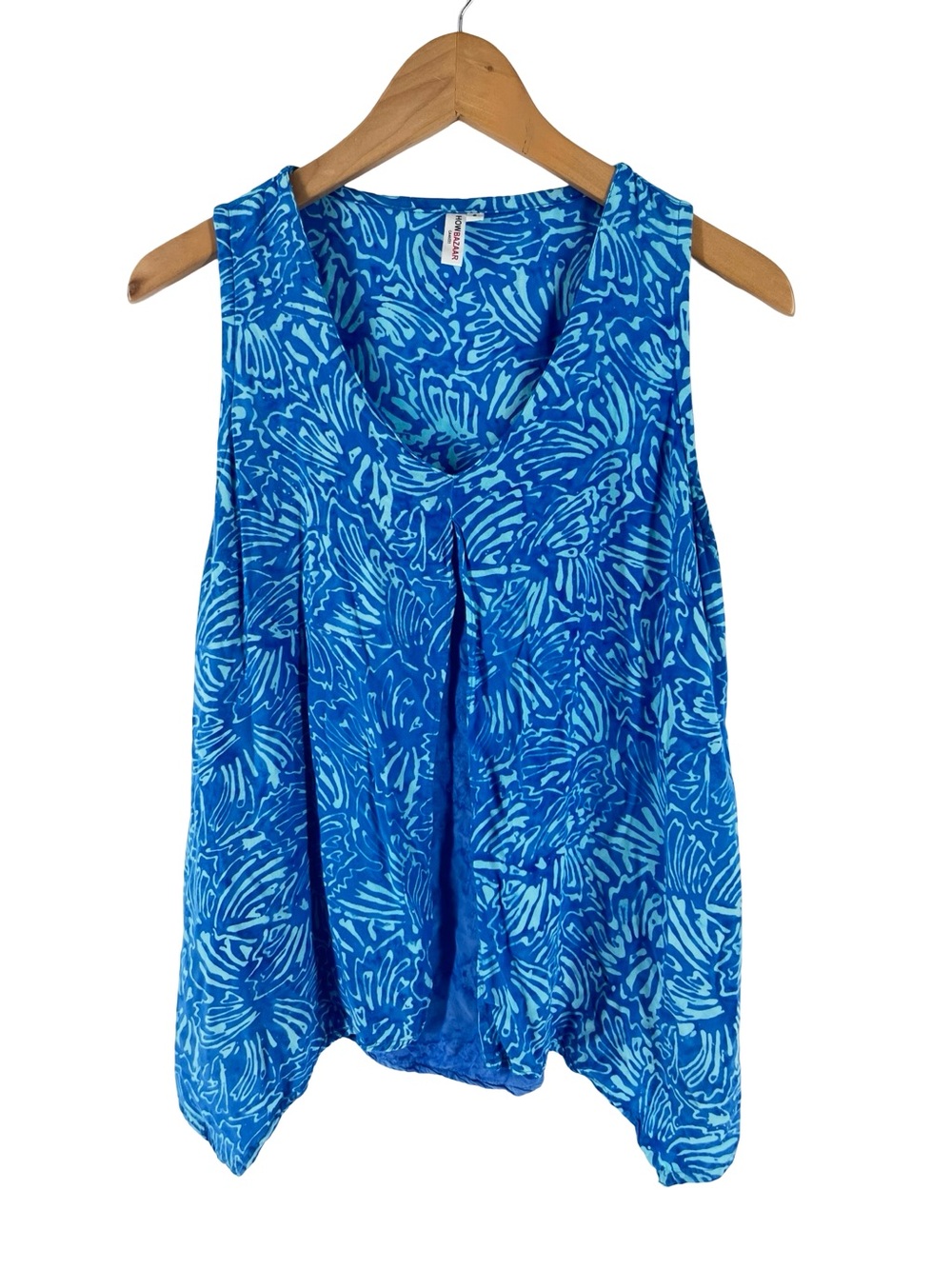 How Bazaar Blue Batik Print Sleeveless Tunic Top S Rayon Asymmetrical Hem - Picture 2 of 9